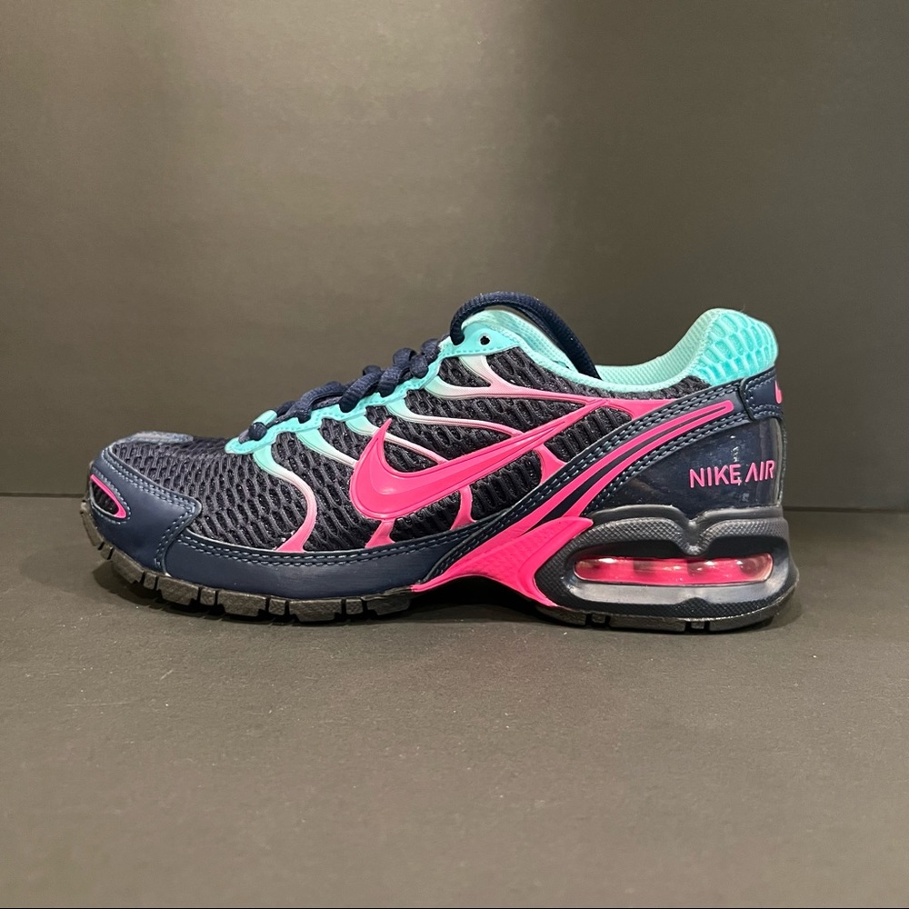 Nike Women's Air Max Torch 4 Running Shoe - Picture 2 of 6